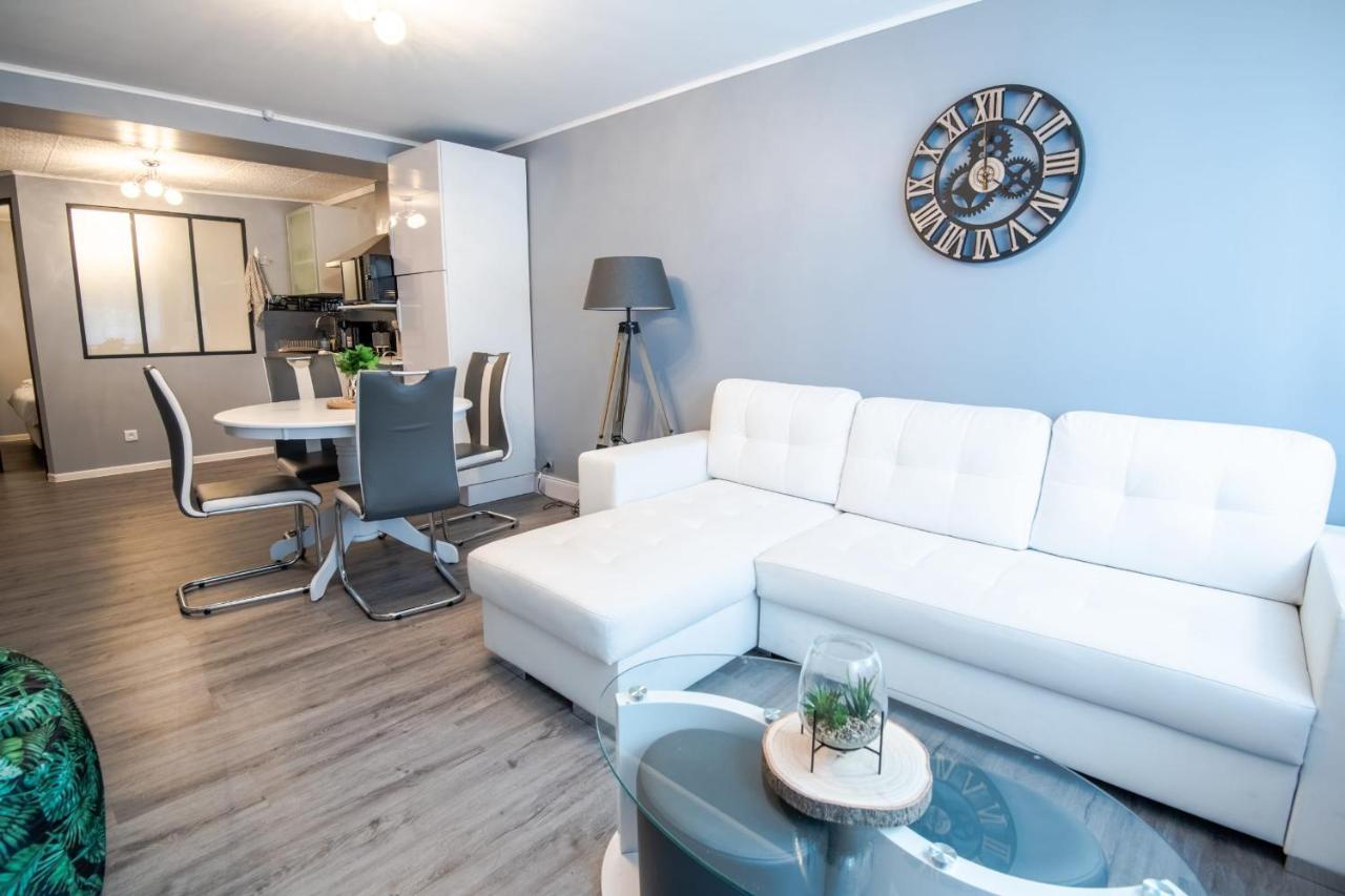 Charmant Logement En Plein Coeur Du Centre Ville D'Amboise Apartment Екстериор снимка